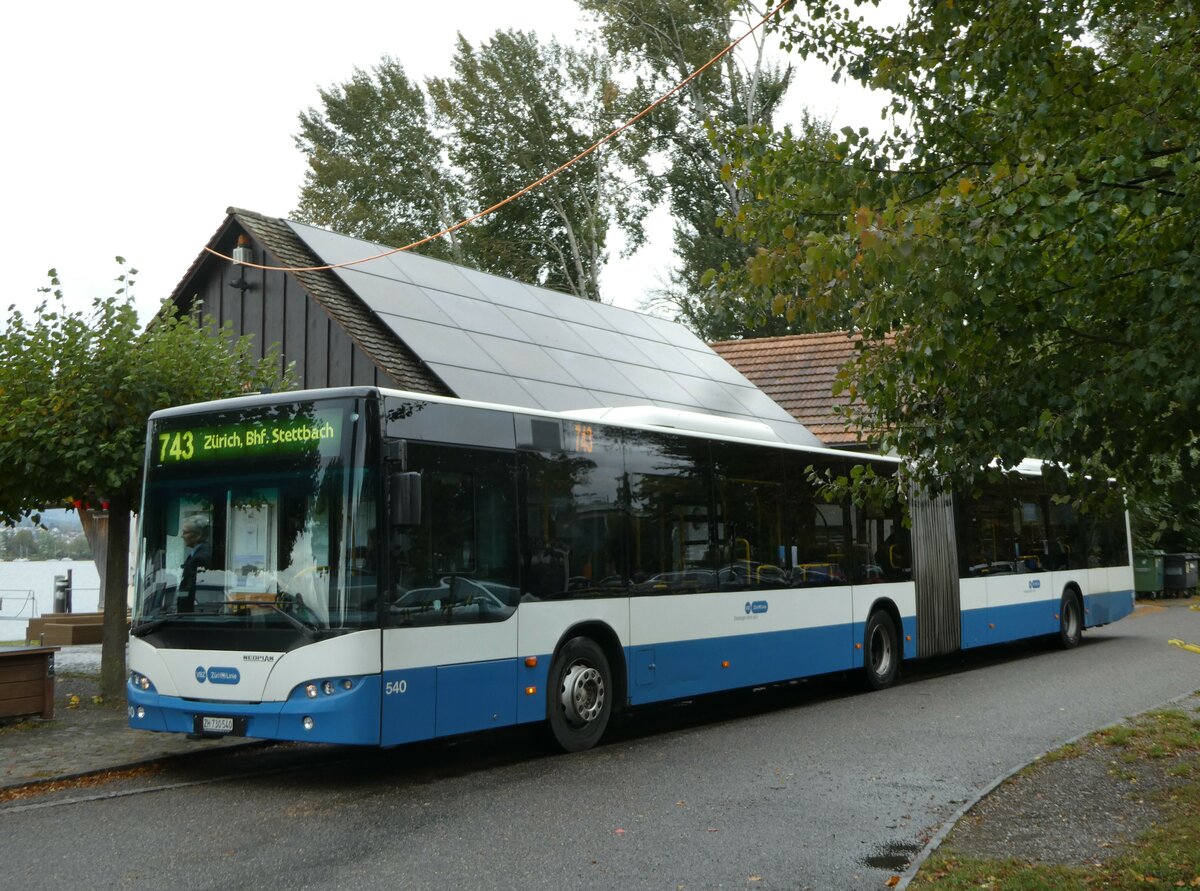 (256'315) - VBZ Z�rich - Nr. 540/ZH 730'540 - Neoplan am 21. Oktober 2023 in Maur, See