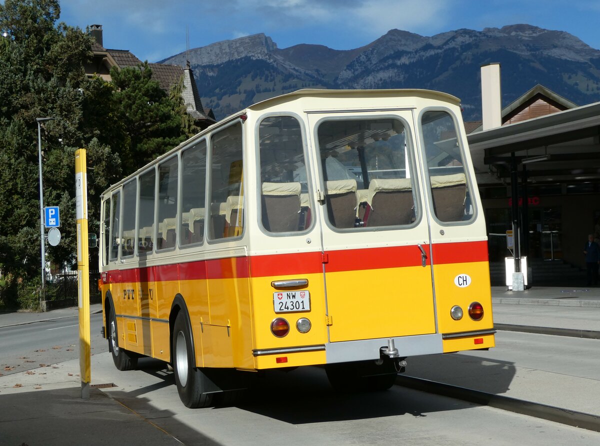 (256'477) - Lambach, Gommiswald - NW 24'301 - FBW/Eggli (ex Tanner+Lambach, Reigoldswil; ex Lambach, Rieden; ex Meier, Gr�t; ex AVG Grindelwald Nr. 13; ex P 24'182) am 28. Oktober 2023 beim Bahnhof Sarnen