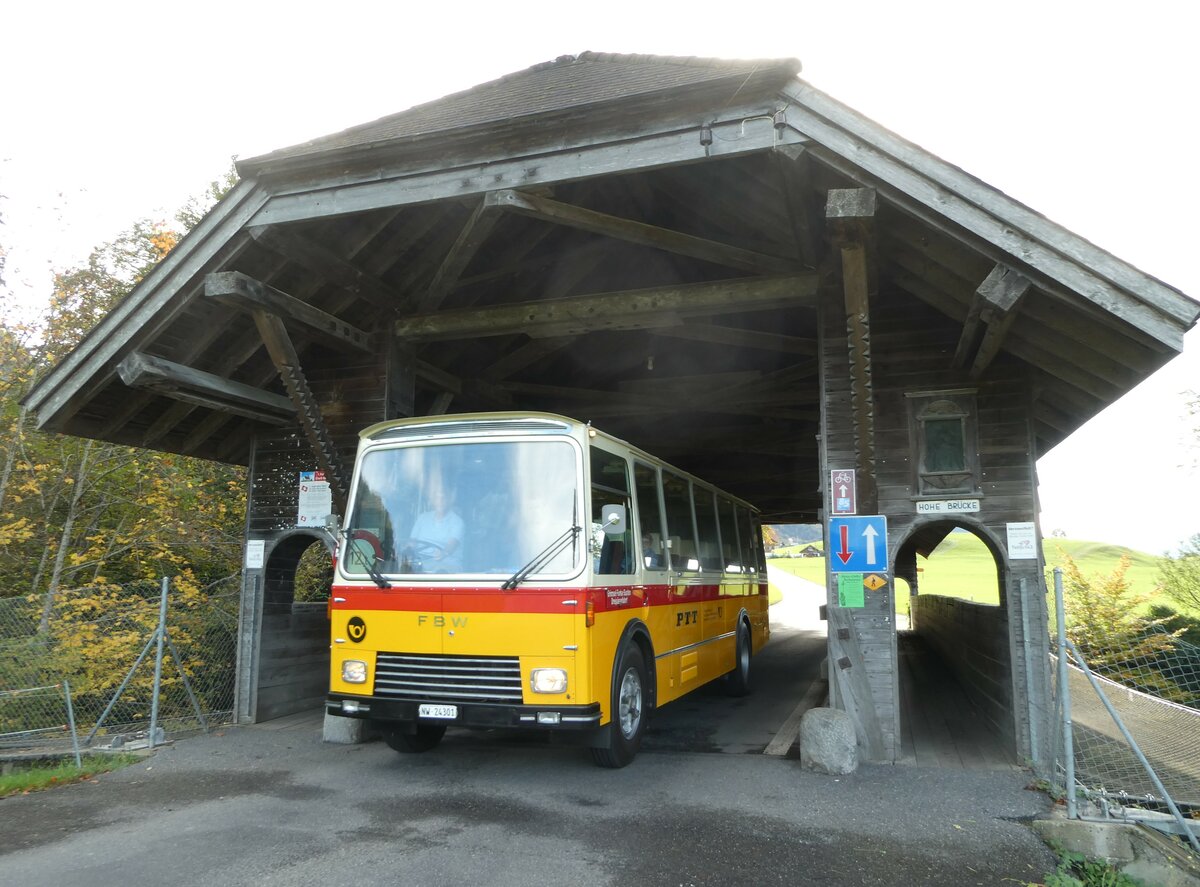 (256'506) - Lambach, Gommiswald - NW 24'301 - FBW/Eggli (ex Tanner+Lambach, Reigoldswil; ex Lambach, Rieden; ex Meier, Gr�t; ex AVG Grindelwald Nr. 13; ex P 24'182) am 28. Oktober 2023 in Sachseln, Hohe Br�cke