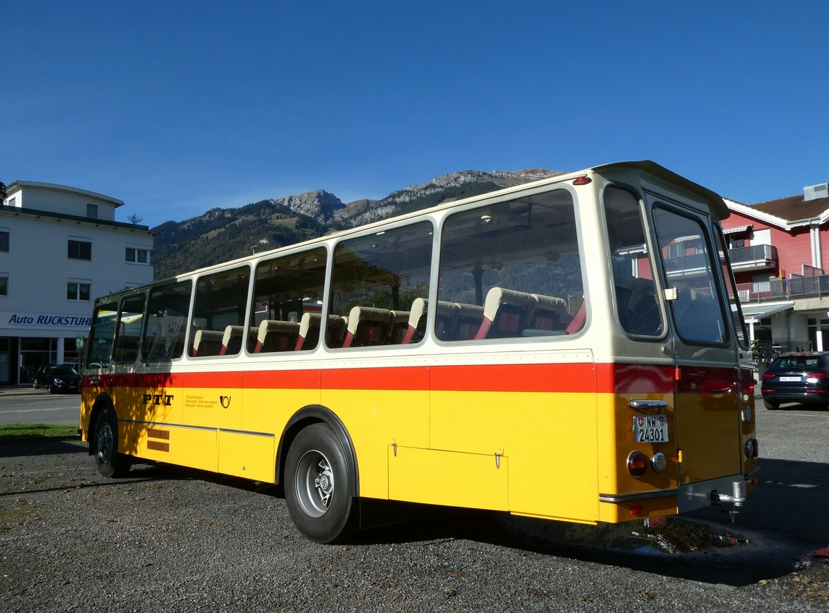 (256'512) - Lambach, Gommiswald - NW 24'301 - FBW/Eggli (ex Tanner+Lambach, Reigoldswil; ex Lambach, Rieden; ex Meier, Gr�t; ex AVG Grindelwald Nr. 13; ex P 24'182) am 28. Oktober 2023 in K�giswil, Restaurant Adler