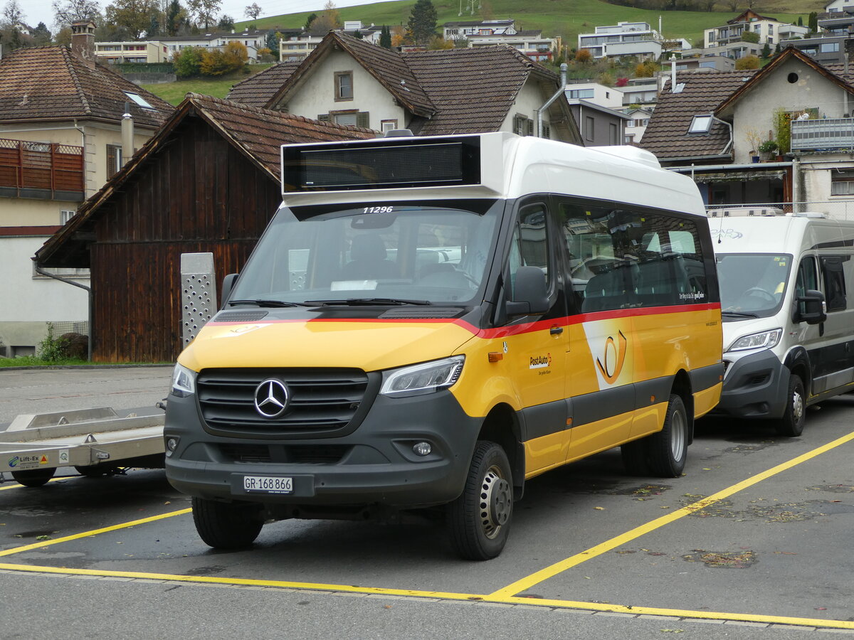 (257'081) - PostAuto Graub�nden - GR 168'866/PID 11'296 - Mercedes am 18. November 2023 in Schmerikon, Thomann