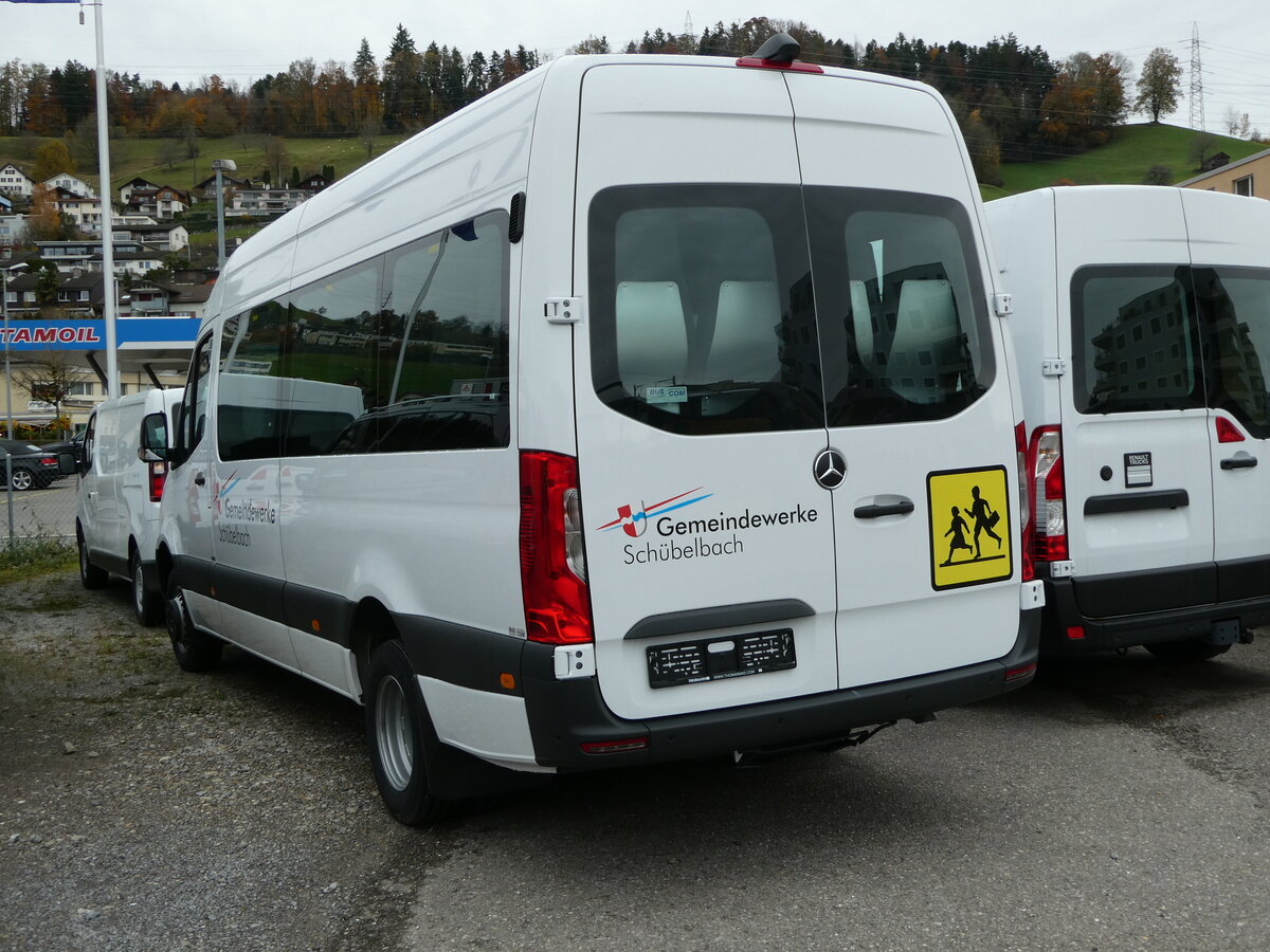 (257'103) - Gemeindewerke, Sch�belbach - Mercedes am 18. November 2023 in Schmerikon, Thomann