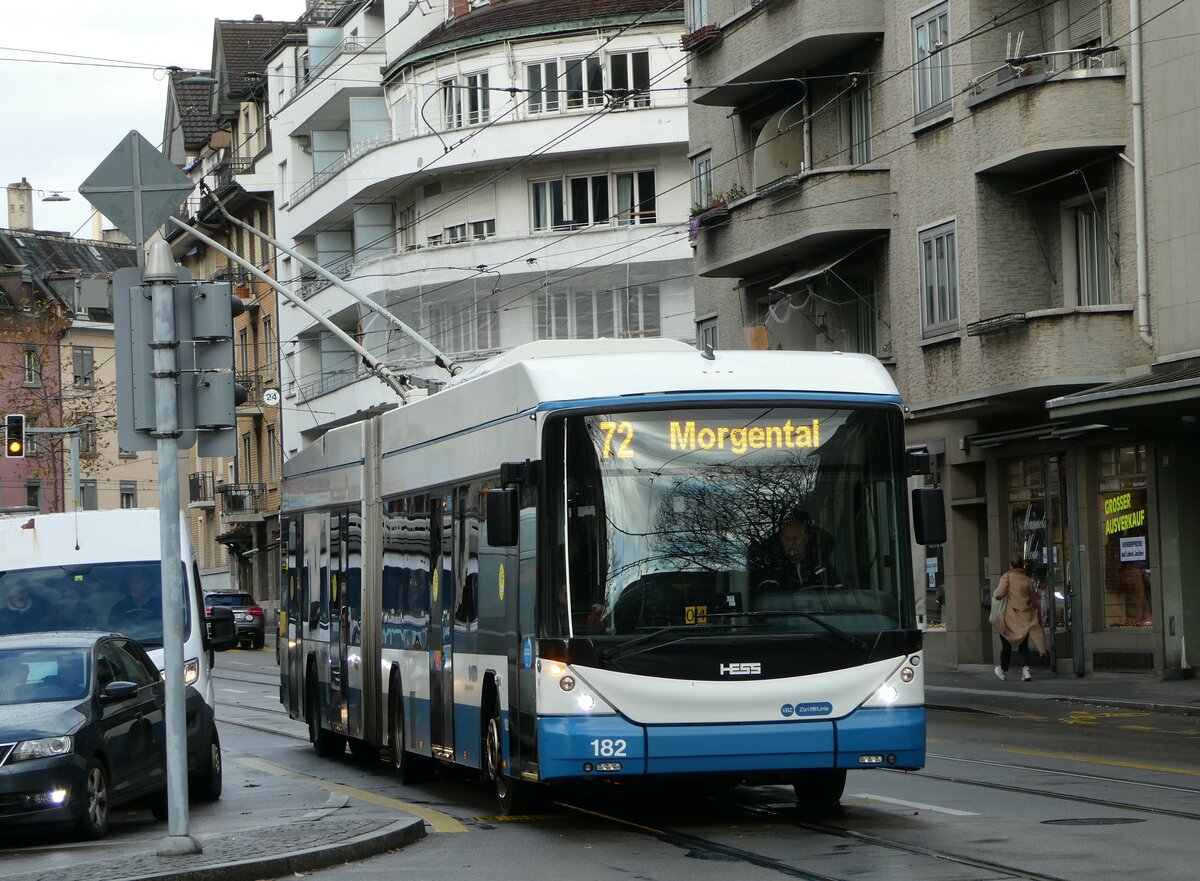 (257'231) - VBZ Z�rich - Nr. 182 - Hess/Hess Gelenktrolleybus am 24. November 2023 in Z�rich, Schmiede Wiedikon