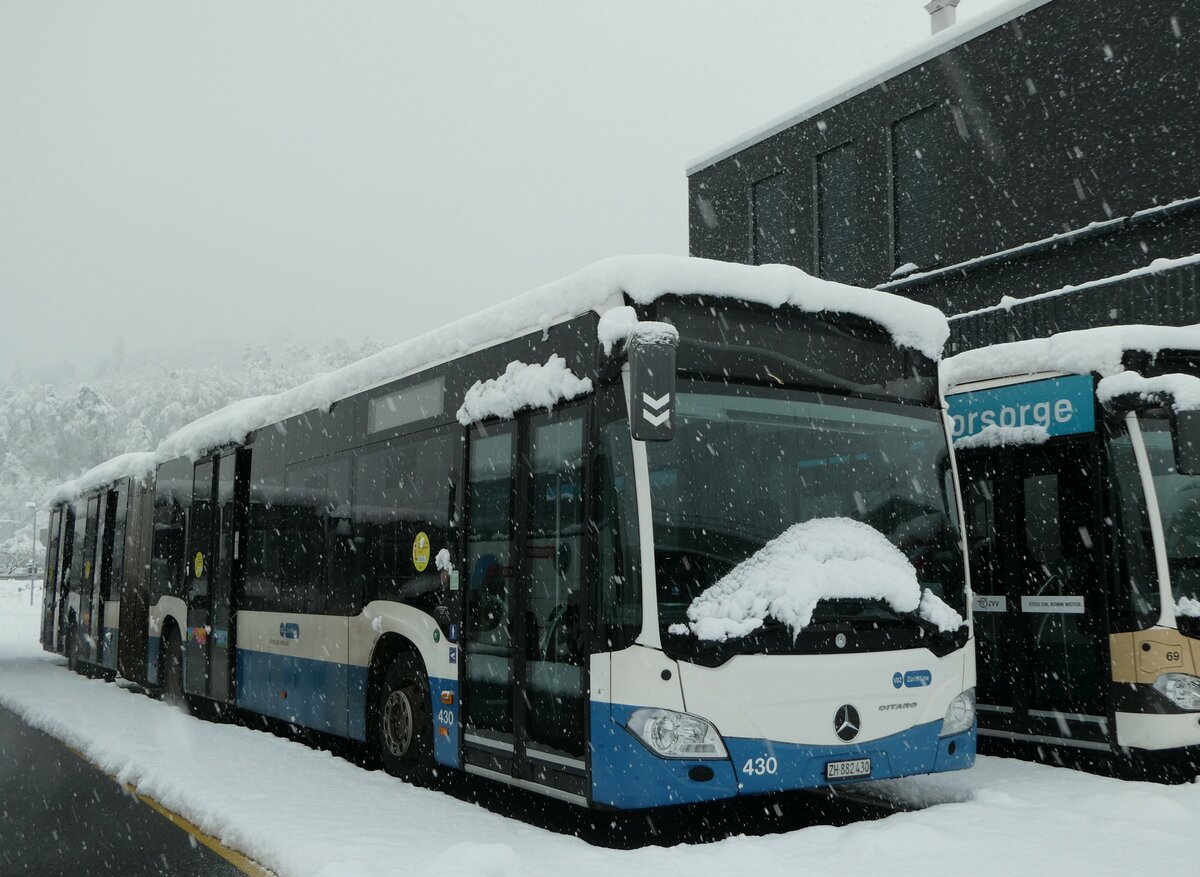 (257'351) - VBZ Z�rich - Nr. 430/ZH 882'430 - Mercedes am 2. Dezember 2023 in Winterthur, Daimler Buses