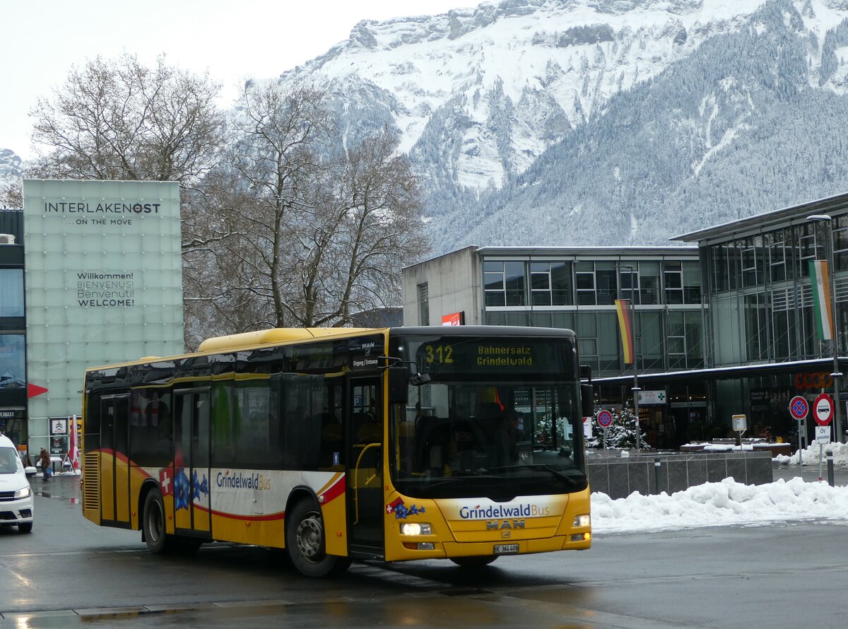 (257'422) - Grindelwaldbus, Grindelwald - Nr. 24/BE 364'408 - MAN/G�ppel am 4. Dezember 2023 beim Bahnhof Interlaken Ost