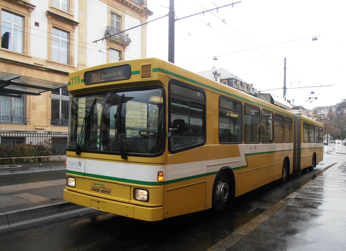 (257'584) - transN, La Chaux-de-Fonds - Nr. 119 - NAW/Hess Gelenktrolleybus (ex TN Neuch�tel Nr. 119) am 11. Dezember 2023 in Neuch�tel, Place Pury