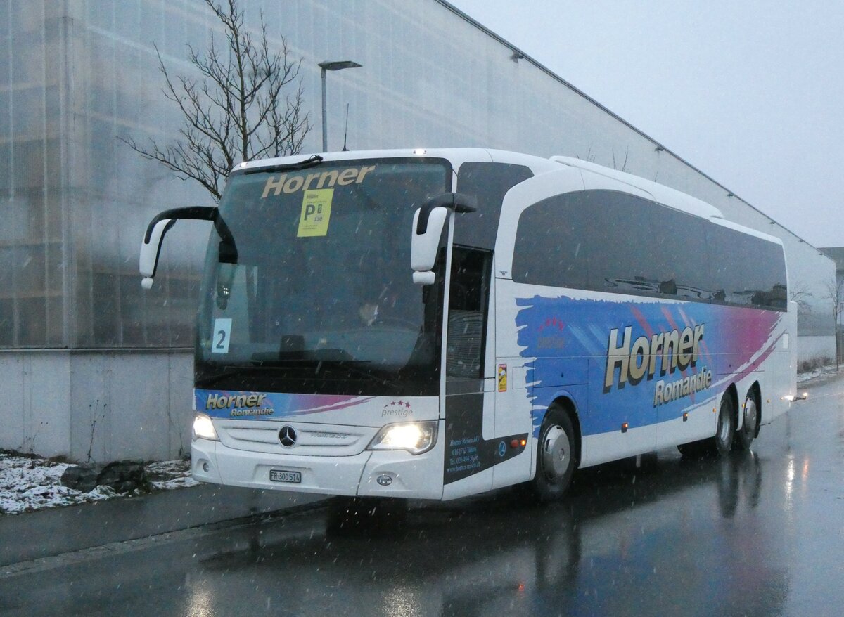 (258'161) - Horner, Tafers - Nr. 14/FR 300'514 - Mercedes am 6. Januar 2024 beim Bahnhof Frutigen