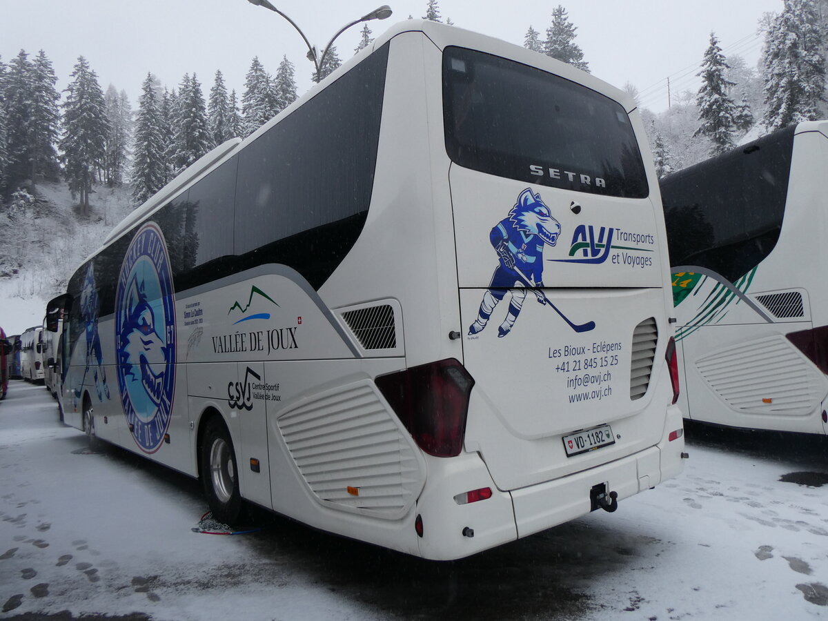 (258'374) - AVJ Les Bioux - VD 1182 - Setra am 6. Januar 2024 in Adelboden, ASB
