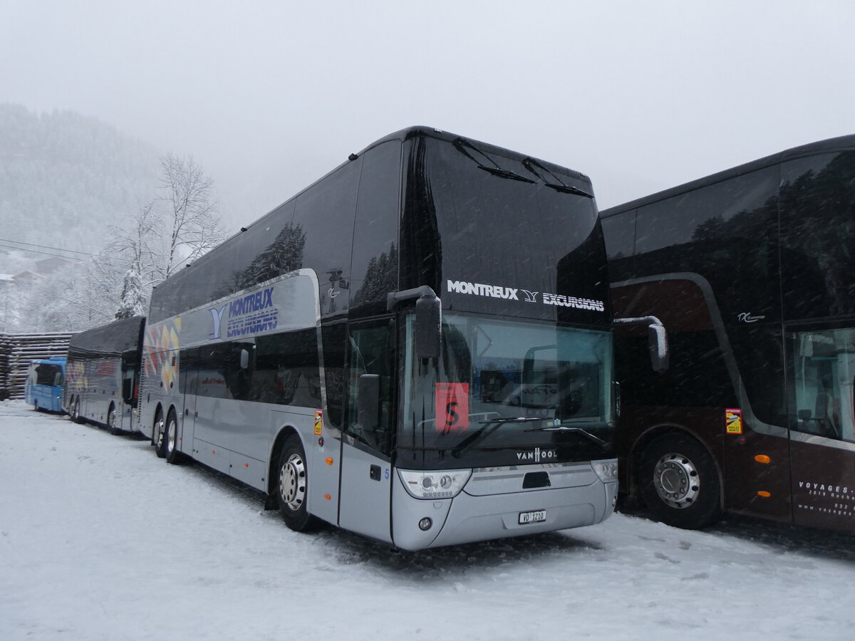 (258'423) - MOB Montreux - Nr. 5/VD 1210 - Van Hool am 6. Januar 2024 in Adelboden, ASB