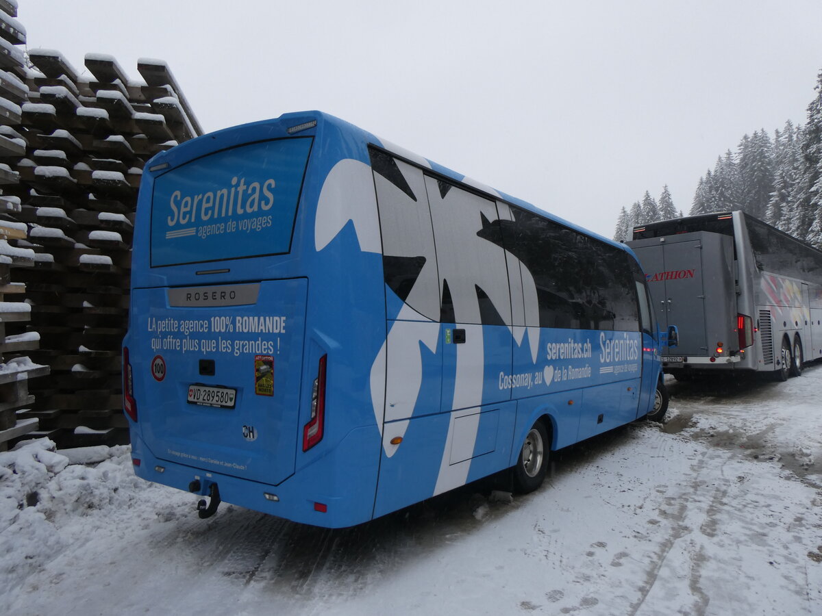(258'429) - Serenitas, Cossonay - VD 289'580 - Iveco/Rosero am 6. Januar 2024 in Adelboden, ASB