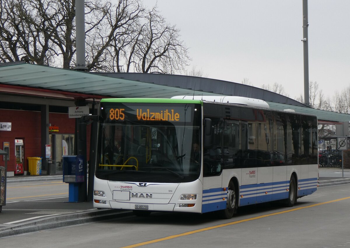 (258'530) - StadtBUS, Frauenfeld - Nr. 914/SG 482'210 - MAN (ex RTB Altst�tten Nr. 914; ex PostBus/A BD 15'358) am 9. Januar 2024 beim Bahnhof Frauenfeld