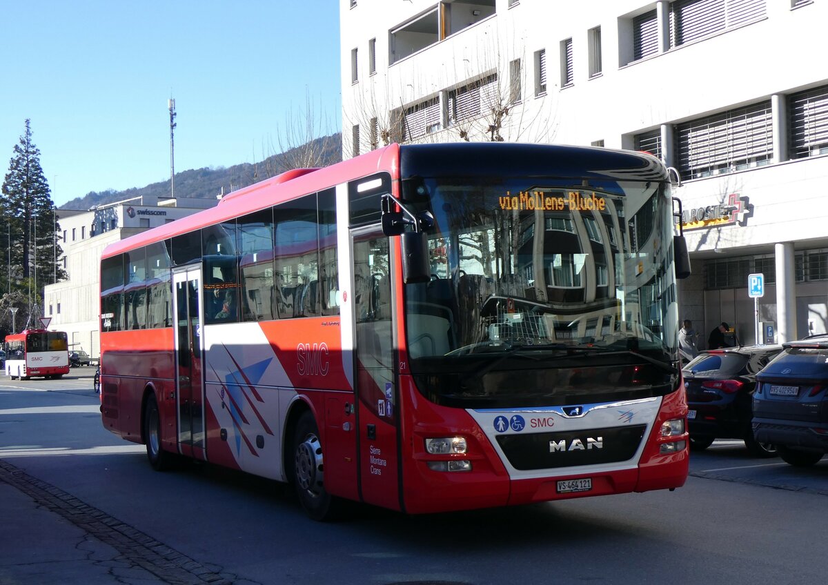 (258'629) - SMC Montana - Nr. 21/VS 464'121 - MAN am 11. Januar 2024 beim Bahnhof Sierre