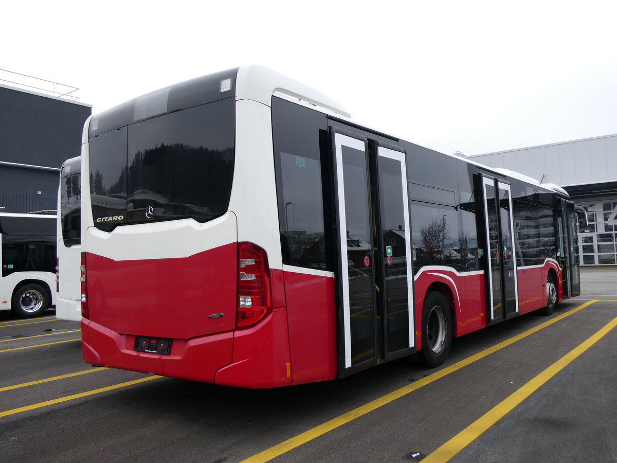 (258'712) - Aus Oesterreich: Wiener Linien - Nr. 8122 - Mercedes am 13. Januar 2024 in Winterthur, Daimler Buses