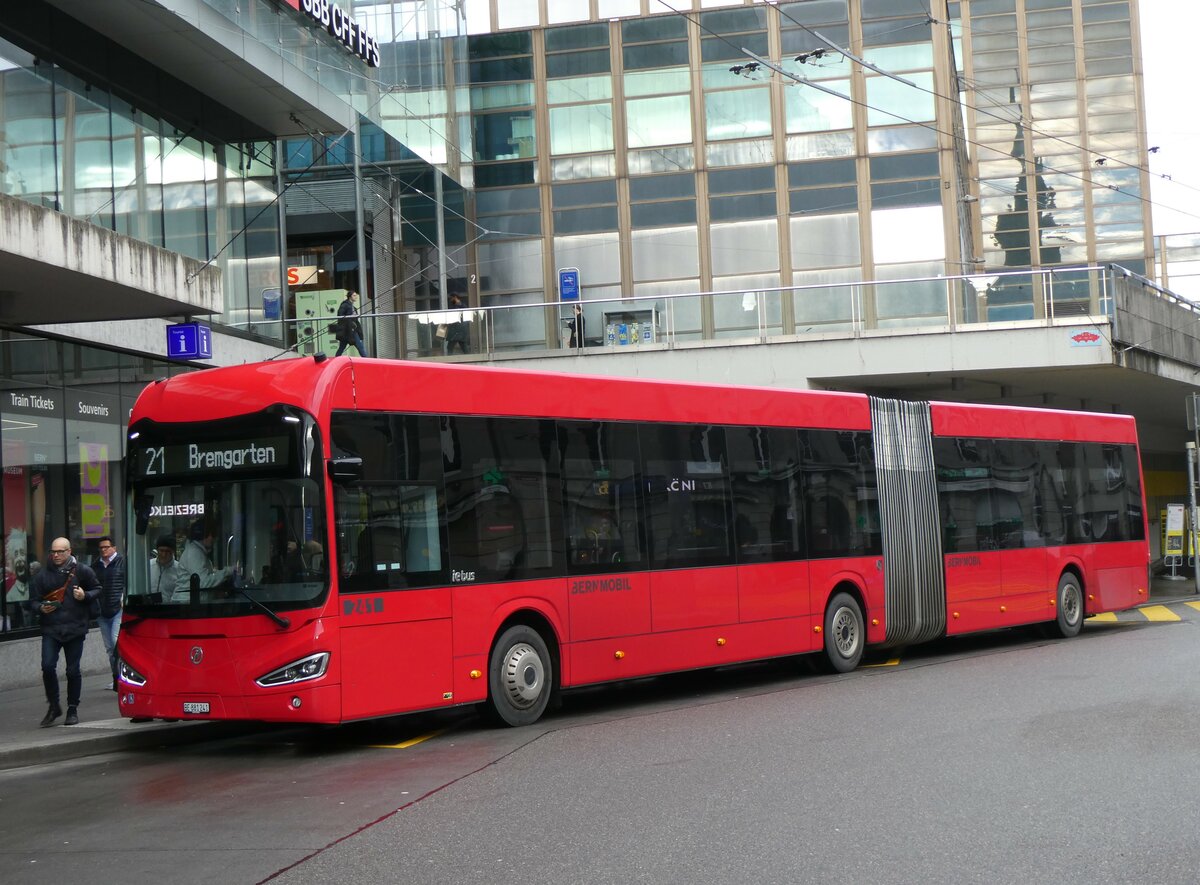 (258'874) - Bernmobil, Bern - Nr. 241/BE 881'241 - eIrizar am 25. Januar 2024 beim Bahnhof Bern