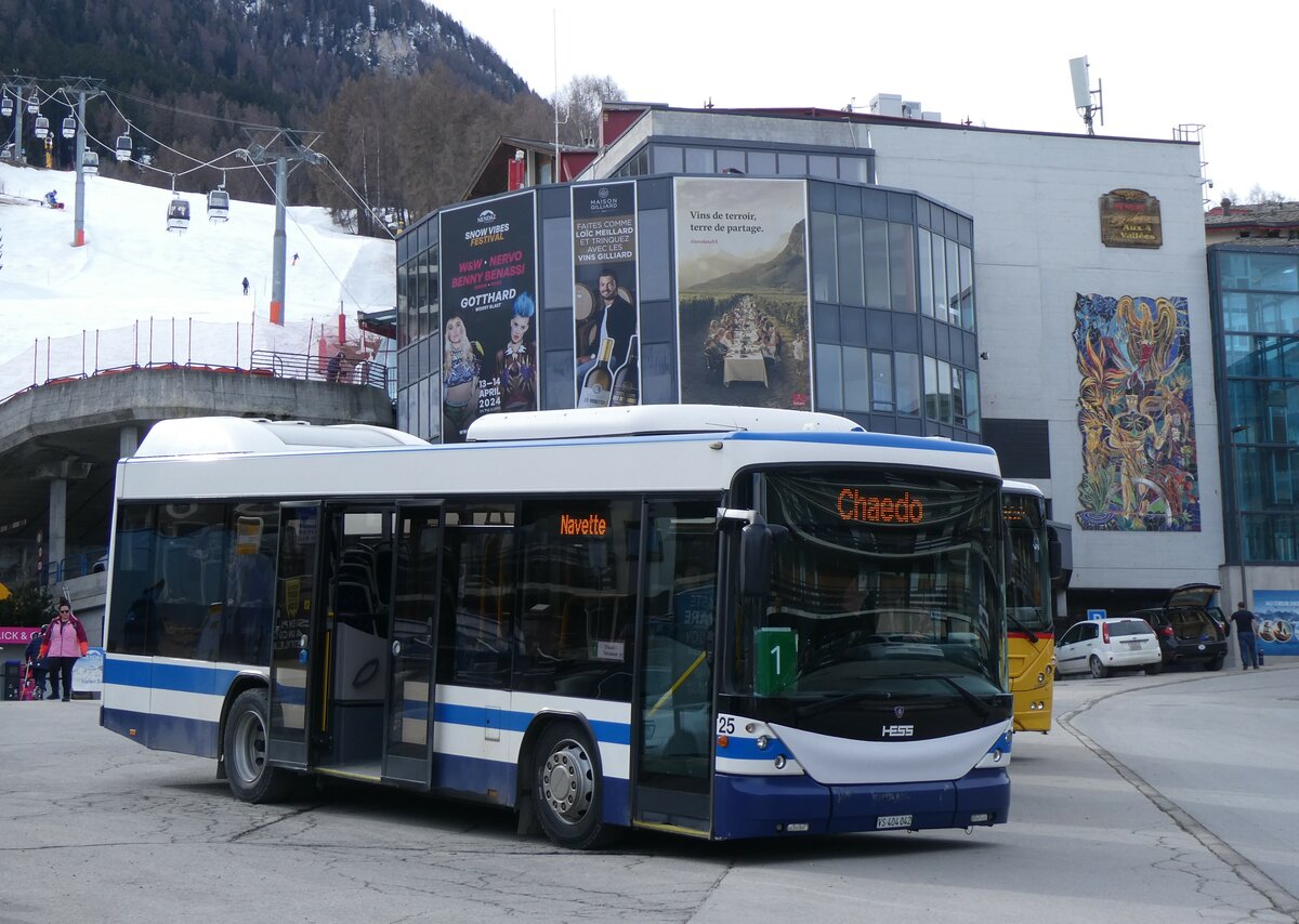 (259'358) - Lathion, Sion - Nr. 25/VS 404'042 - Scania/Hess (ex AHW Horgen; ex ZVB Zug Nr. 140) am 16. Februar 2024 in Haute-Nendaz, T�l�cabine 