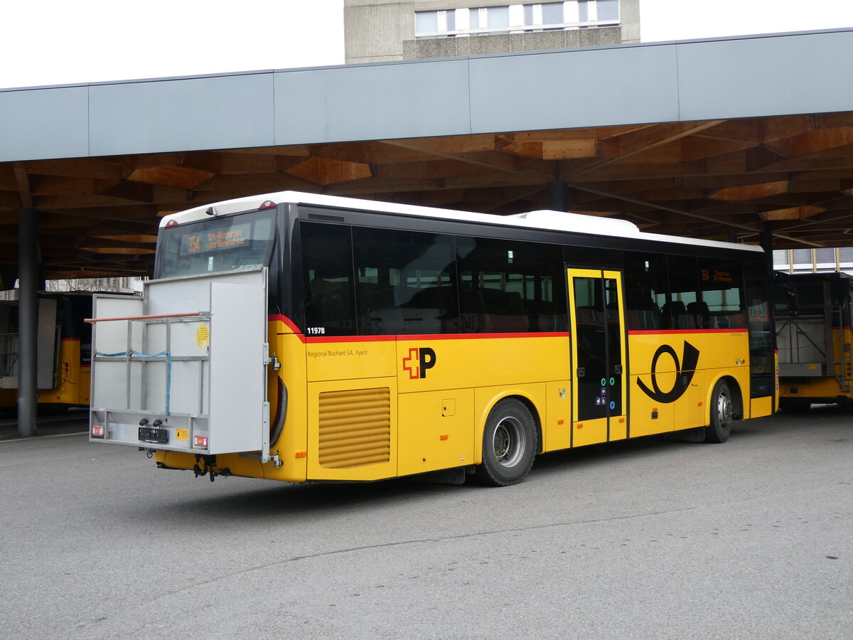 (259'380) - Buchard, Leytron - VS 213'104/PID 11'978 - Iveco am 16. Februar 2024 beim Bahnhof Sion