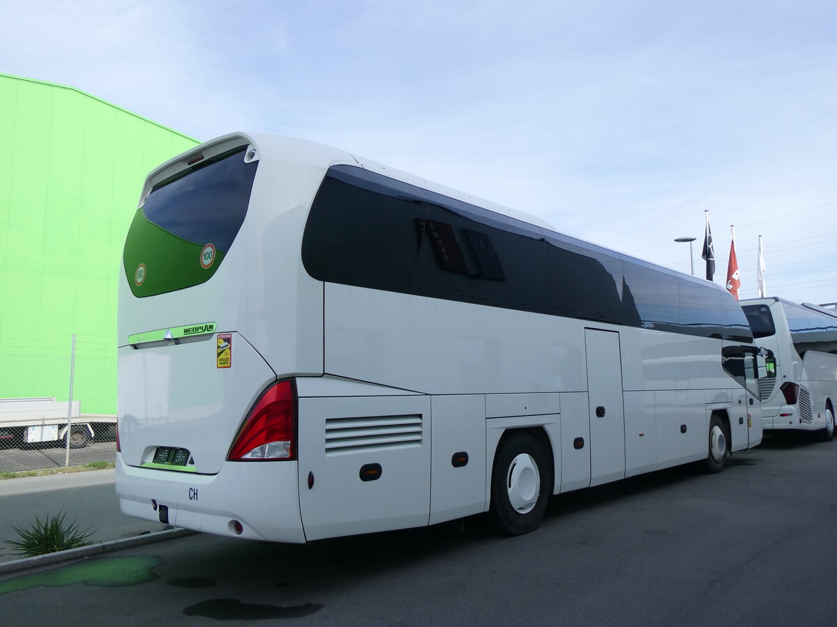(259'861) - ASm Langenthal - Nr. 7 - Neoplan am 2. M�rz 2024 in Kerzers, Interbus
