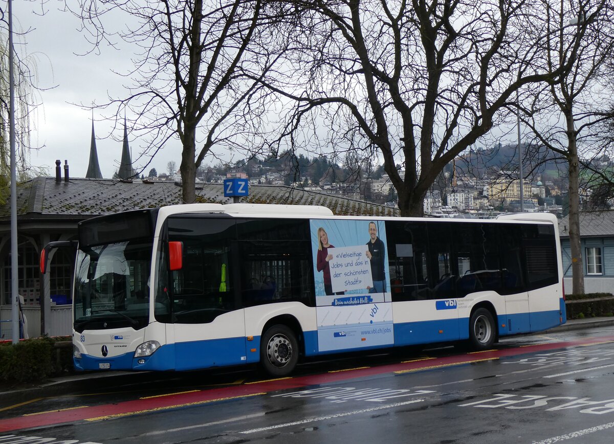 (260'258) - VBL Luzern - Nr. 83/LU 250'374 - Mercedes am 12. M�rz 2024 beim Bahnhof Luzern