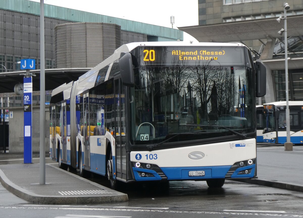 (260'273) - VBL Luzern - Nr. 103/LU 15'645 - Solaris am 12. M�rz 2024 beim Bahnhof Luzern
