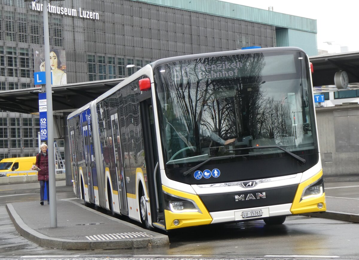(260'278) - AAGR Rothenburg - Nr. 27/LU 15'761 - MAN am 12. M�rz 2024 beim Bahnhof Luzern