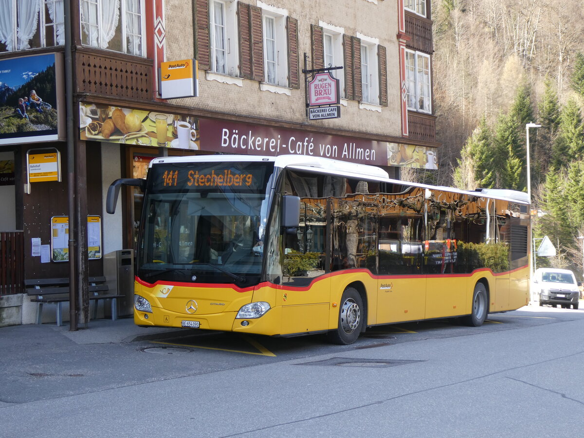 (260'569) - PostAuto Bern - BE 654'090/PID 11'402 - Mercedes am 19. M�rz 2024 beim Bahnhof Lauterbrunnen