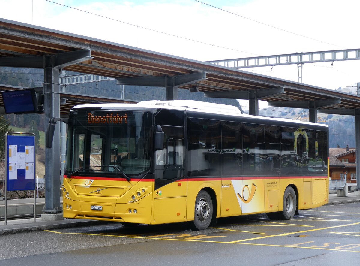 (260'588) - K�bli, Gstaad - BE 671'405/PID 11'469 - Volvo (ex BE 21'779) am 21. M�rz 2024 beim Bahnhof Gstaad