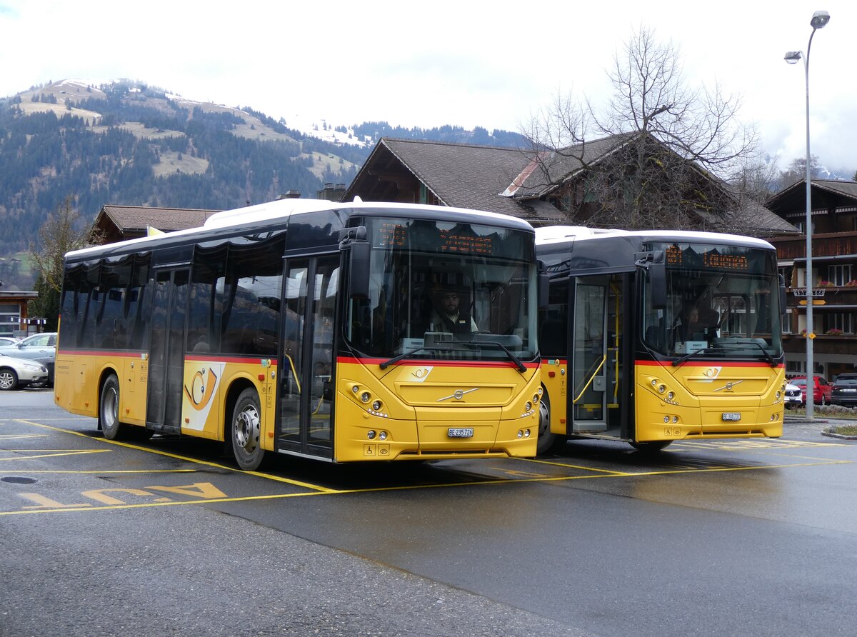 (260'596) - K�bli, Gstaad - BE 235'726/PID 10'535 - Volvo am 21. M�rz 2024 beim Bahnhof Gstaad