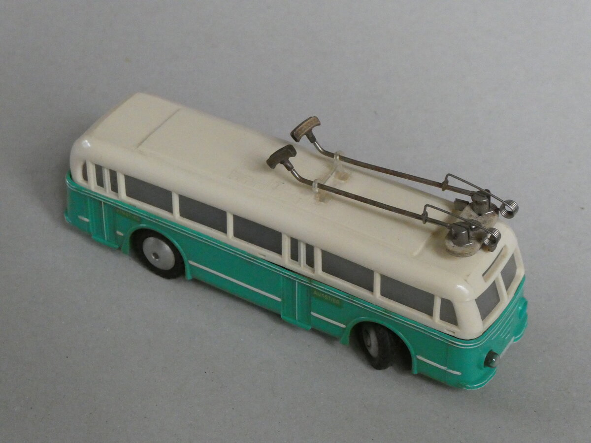 (260'648) - Aus Deutschland: ??? - B�ssing Trolleybus am 24. M�rz 2024 in Thun (Modell) 