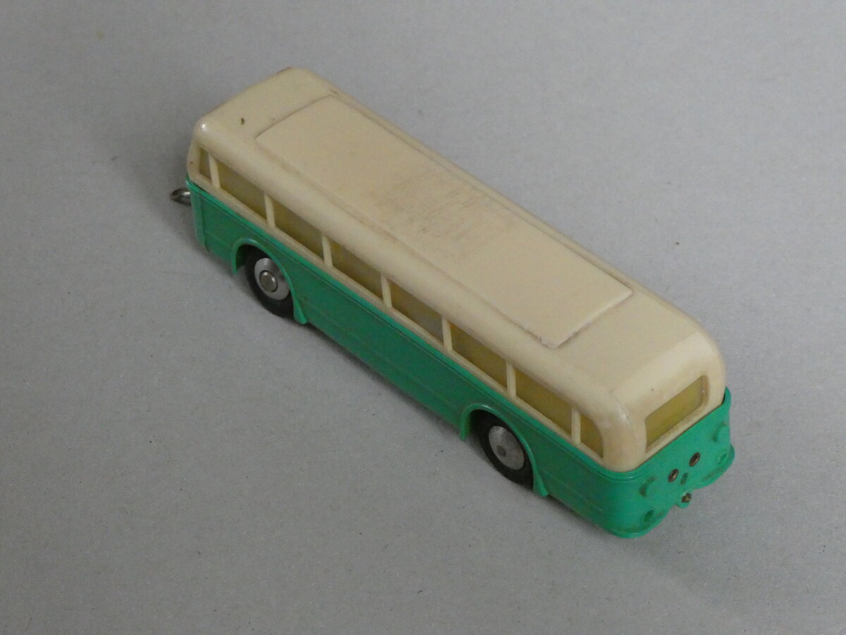 (260'655) - Aus Deutschland: ??? - B�ssing Personenanh�nger am 24. M�rz 2024 in Thun (Modell)