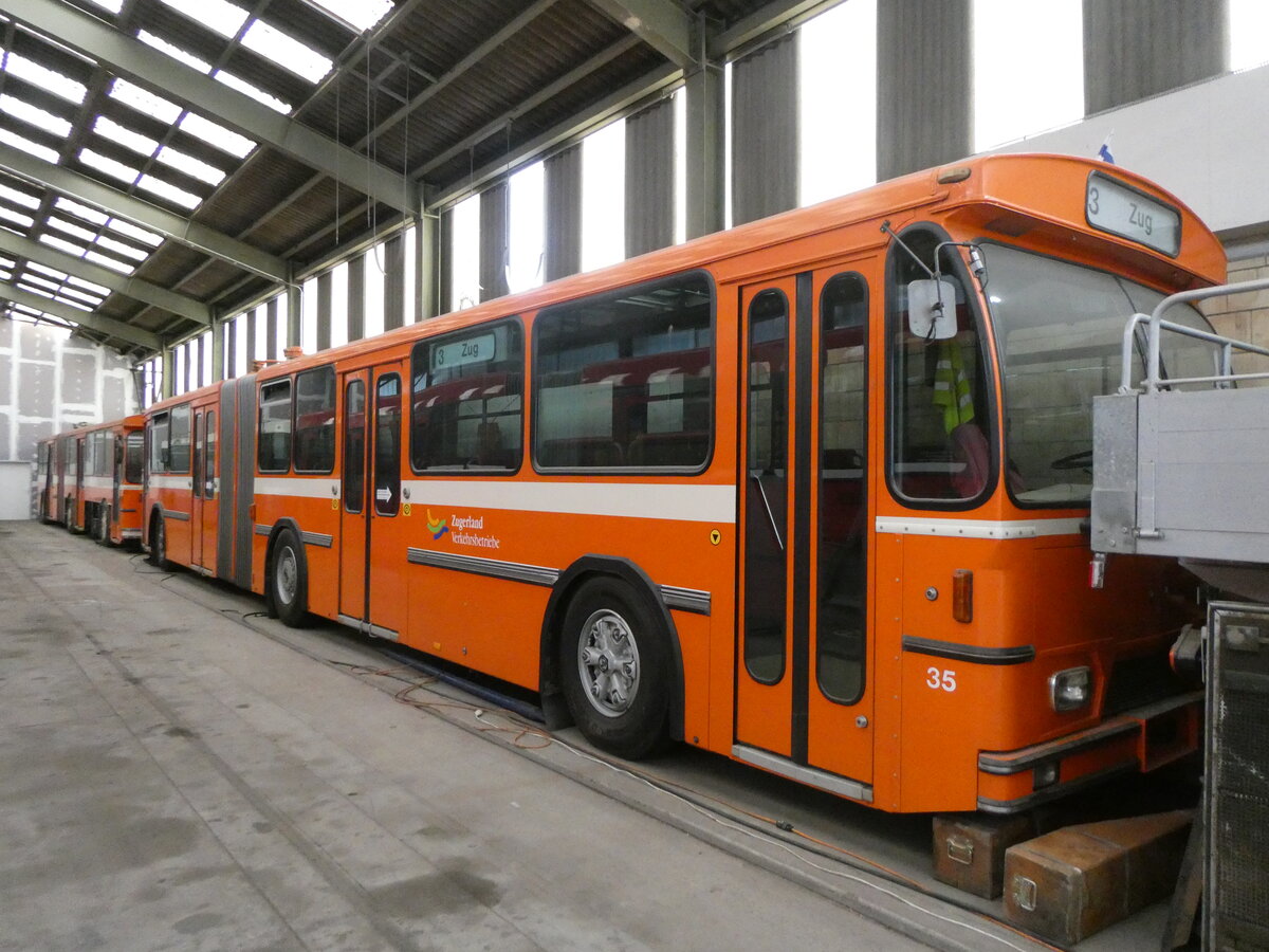 (261'627) - ZVB Zug (RWB) - Nr. 35 - FBW/Hess am 21. April 2024 in Oberburg, Zieglgut (Teilaufnahme)
