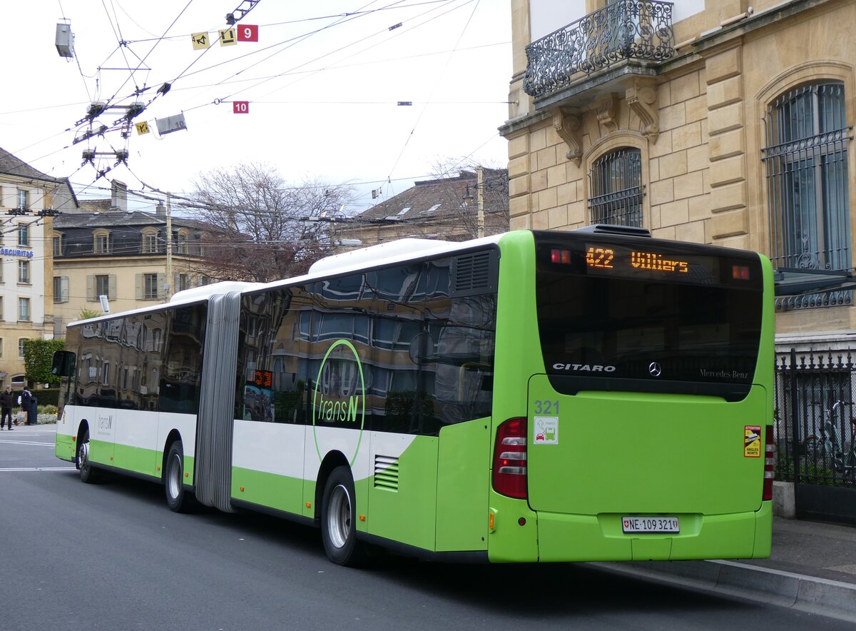 (261'675) - transN, La Chaux-de-Fonds - Nr. 321/NE 109'321 - Mercedes am 23. April 2024 in Neuch�tel, Place Pury