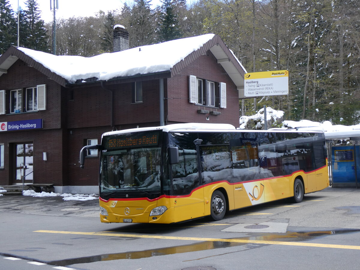 (261'701) - Fl�ck, Brienz - Nr. 7/BE 623'971/PID 11'527 - Mercedes am 25. April 2024 auf dem Br�nigpass