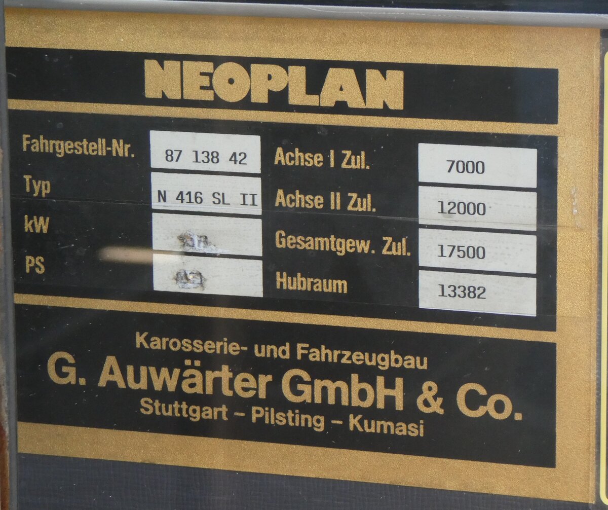(261'767) - Typenschild - M�der Schwanden - am 27. April 2024 beim Bahnhof Brugg