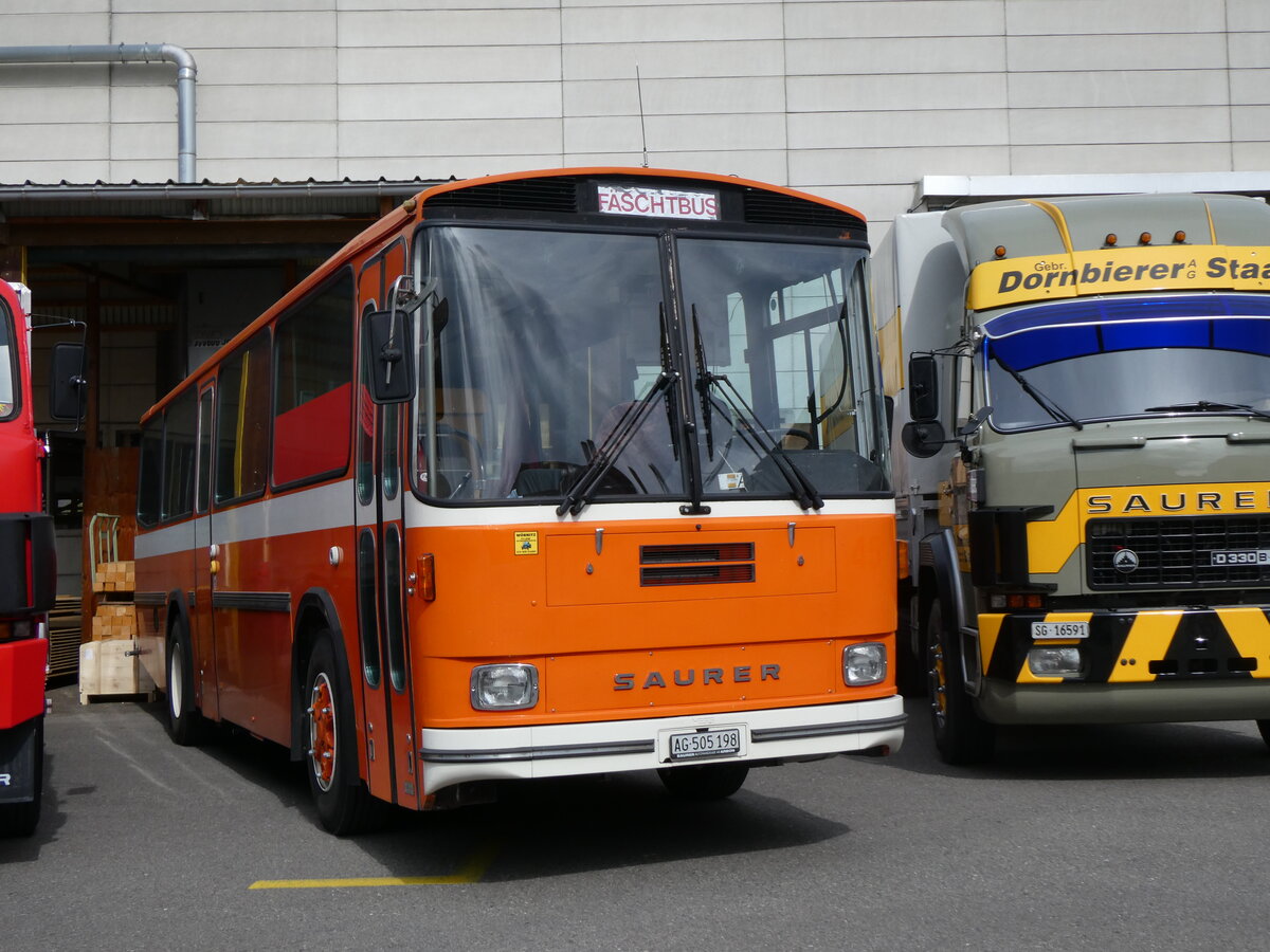(261'895) - Mangold, Oberengstringen - AG 505'198 - Saurer/Hess (ex RhV Altst�tten Nr. 45) am 4. Mai 2024 in Attikon, Wegm�ller