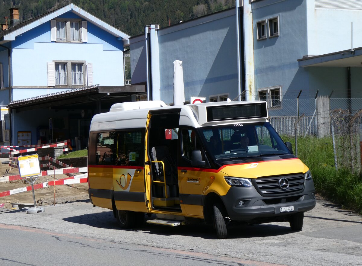 (262'239) - Marchetti, Airolo - TI 183'247/PID 11'513 - Mercedes am 10. Mai 2024 beim Bahnhof Ambr�-Piotta