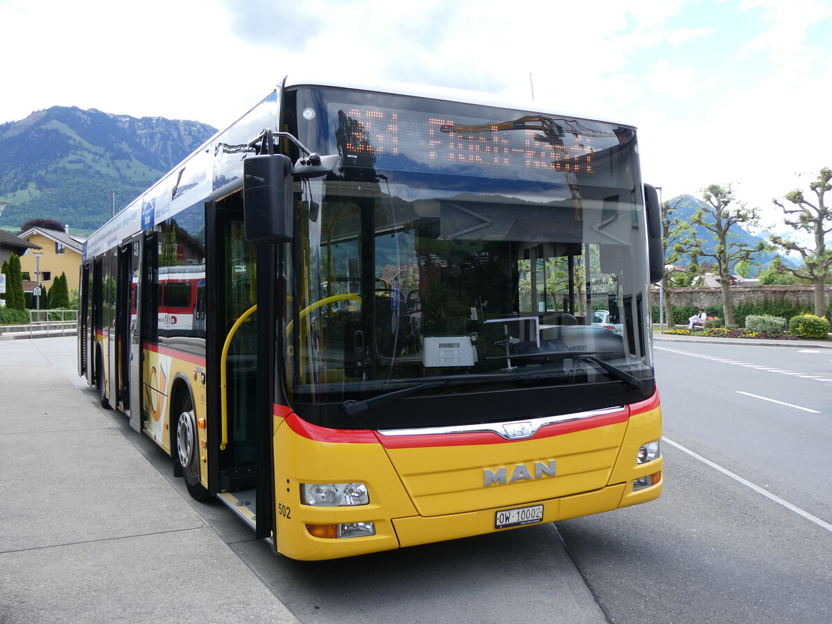 (262'724) - PostAuto Zentralschweiz - Nr. 502/OW 10'002/PID 10'266 - MAN (ex Nr. 5; ex Dillier, Sarnen Nr. 5) am 18. Mai 2024 beim Bahnhof Sarnen
