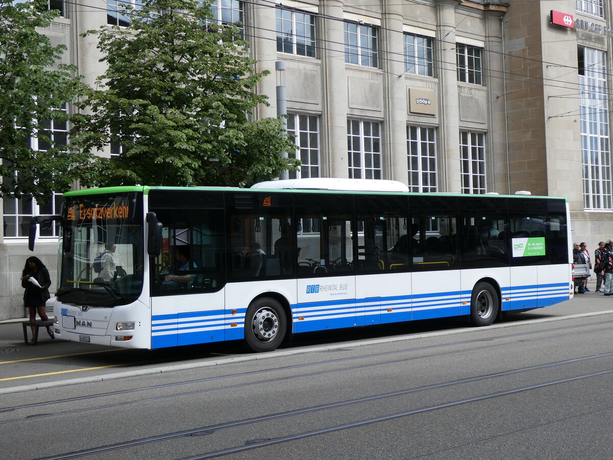 (262'790) - RTB Altst�tten - Nr. 917/SG 482'213 - MAN (ex StadtBUS, Frauenfeld Nr. 917; ex RTB Altst�tten Nr. 917; ex PostBus/A BD 15'355) am 24. Mai 2024 beim Bahnhof St. Gallen