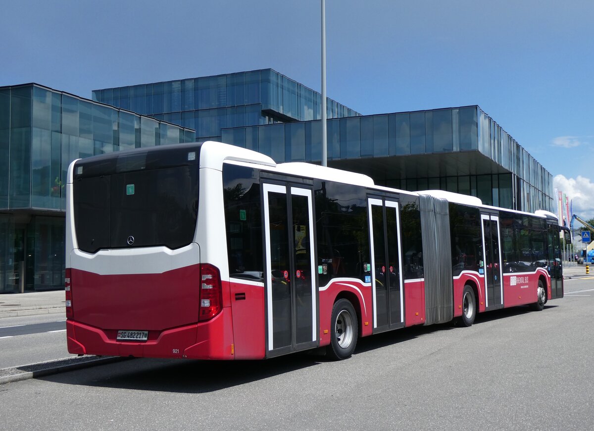 (262'885) - RTB Altst�tten - Nr. 921/SG 482'217 - Mercedes (ex Wiener Linien, A-Wien Nr. 8725) am 24. Mai 2024 beim Bahnhof Rorschach