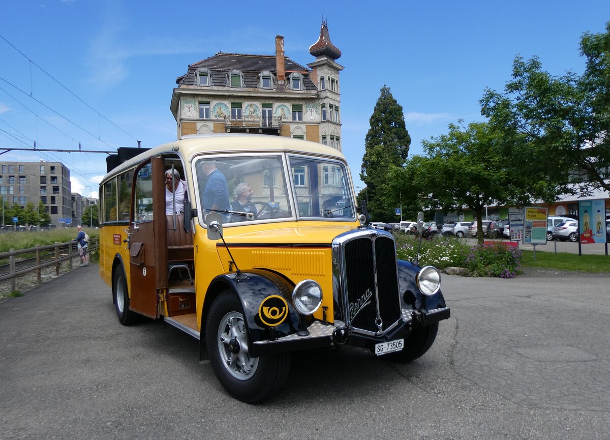 (263'145) - Baumgartner, Horn - Nr. 1/SG 73'505 - Berna/Hess (ex Chiesa, Minusio) am 25. Mai 2024 beim Bahnhof Arbon