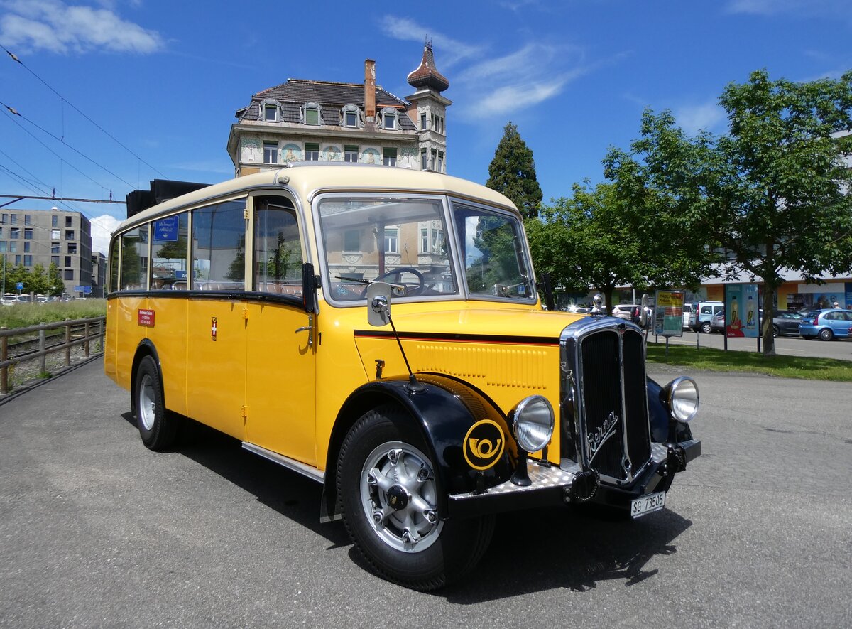 (263'152) - Baumgartner, Horn - Nr. 1/SG 73'505 - Berna/Hess (ex Chiesa, Minusio) am 25. Mai 2024 beim Bahnhof Arbon