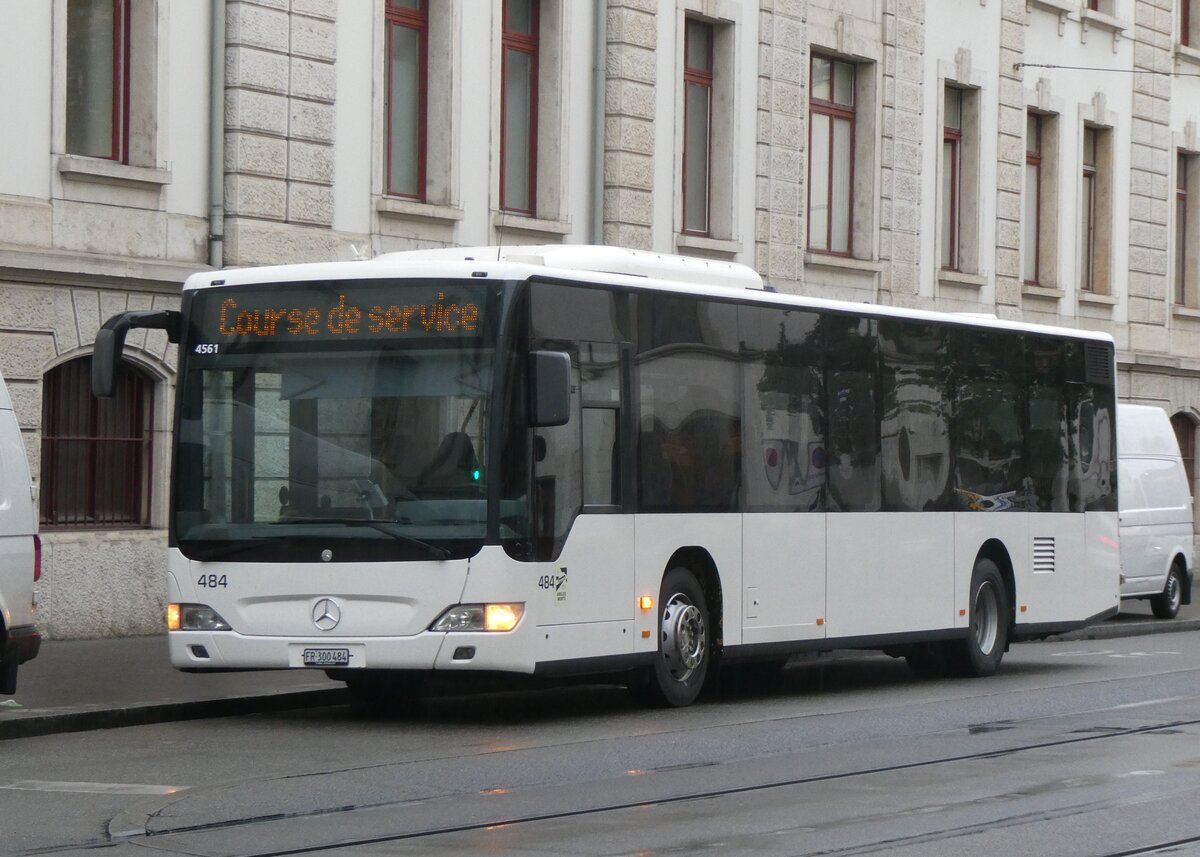 (263'484) - Intertours, Domdidier - Nr. 484/FR 300'484 - Mercedes (ex PostAuto Bern Nr. 1/PID 4561; ex Klopfstein, Laupen Nr. 1) am 8. Juni 2024 beim Bahnhof Basel