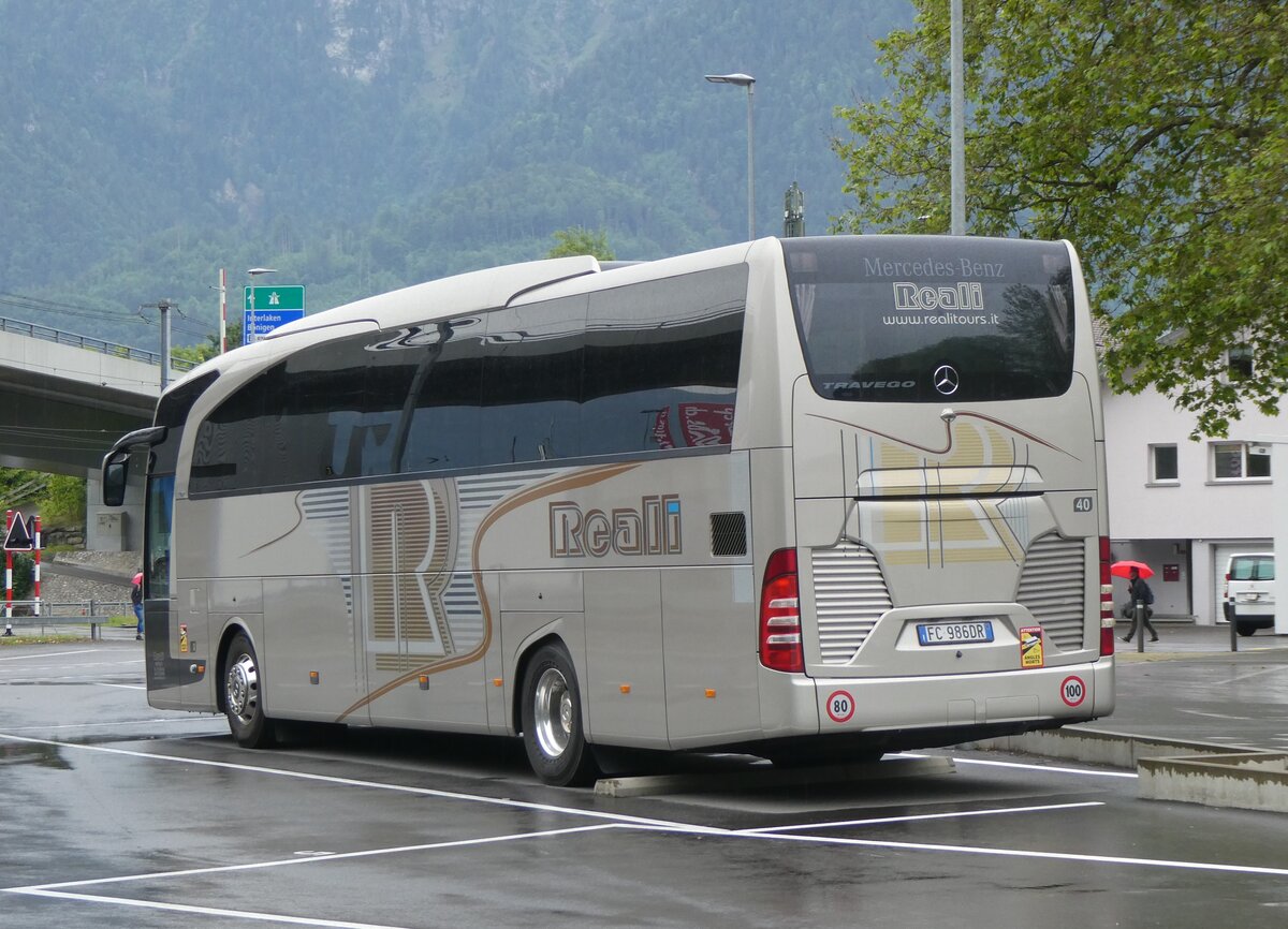 (263'681) - Aus Italien: Reali, Alatri - Nr. 40/FC-986 DR - Mercedes am 14. Juni 2024 beim Bahnhof Interlaken Ost