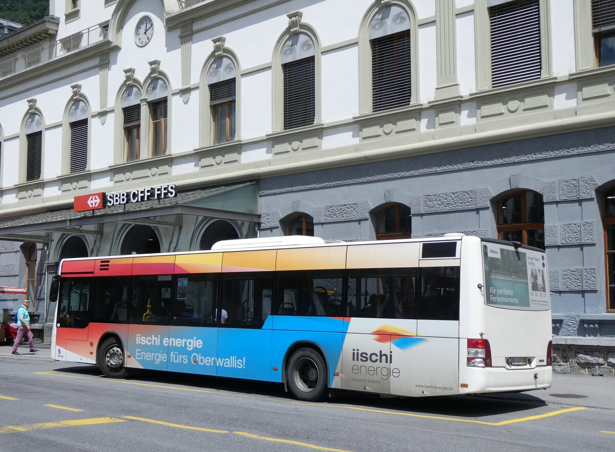 (263'984) - PostAuto Wallis - VS 449'119/PID 10'447 - MAN am 24. Juni 2024 beim Bahnhof Brig