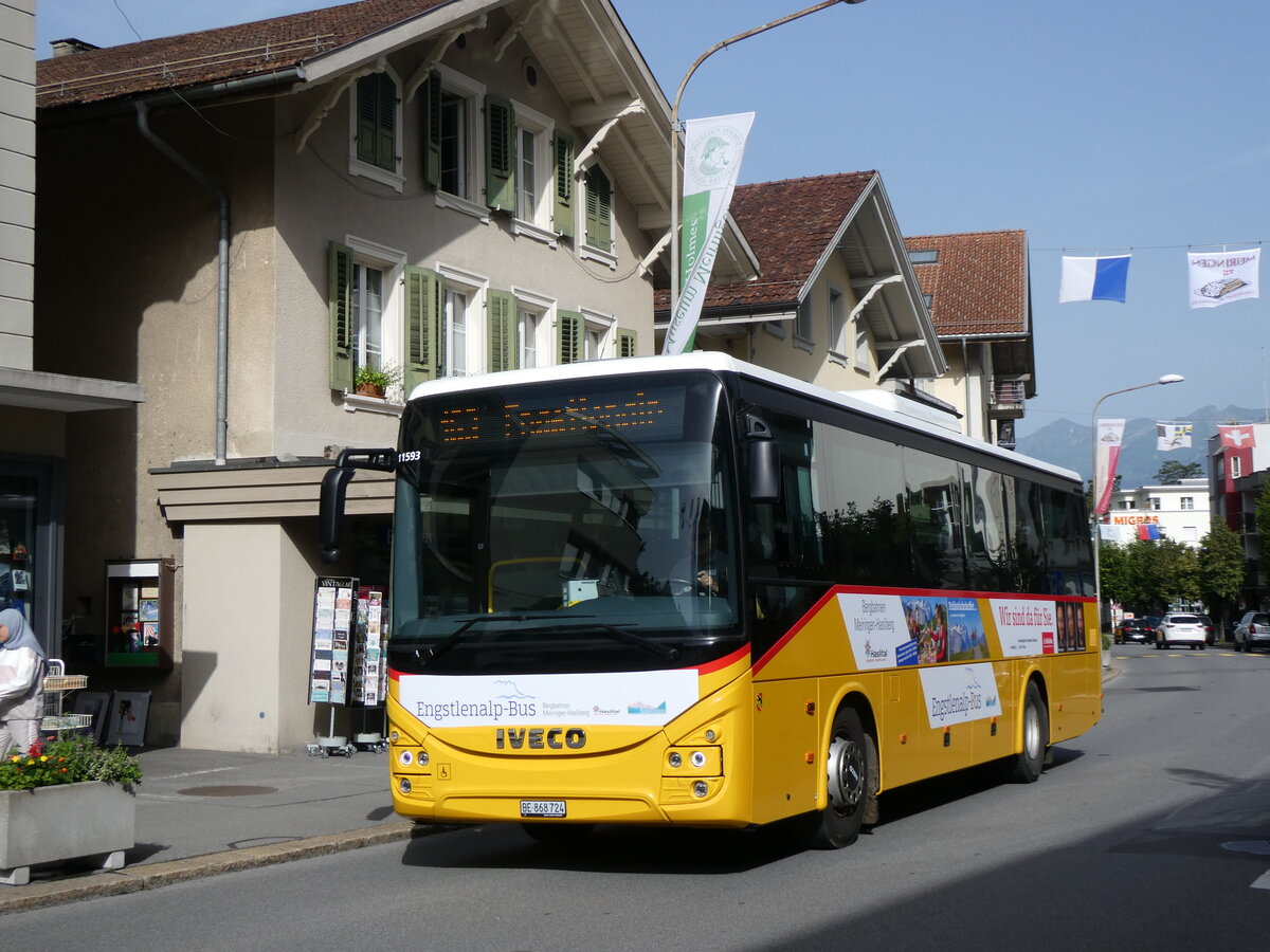 (264'078) - Fl�ck, Brienz - Nr. 24/BE 868'724/PID 11'593 - Iveco am 29. Juni 2024 in Meiringen, Bahnhofstrasse (Einsatz Engstlenalp-Bus)
