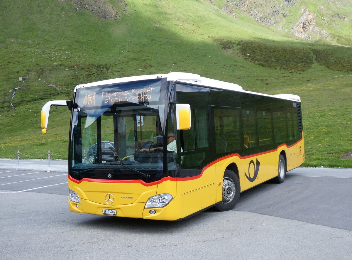 (264'276) - Bundi, Disentis - GR 93'904/PID 12'075 - Mercedes am 2. Juli 2024 in Lukmanier, Passh�he