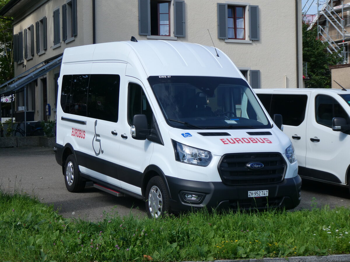 (265'047) - Welti-Furrer, Bassersdorf - Nr. EWS47/ZH 952'747 - Ford am 27. Juli 2024 beim Bahnhof Winterthur W�lflingen