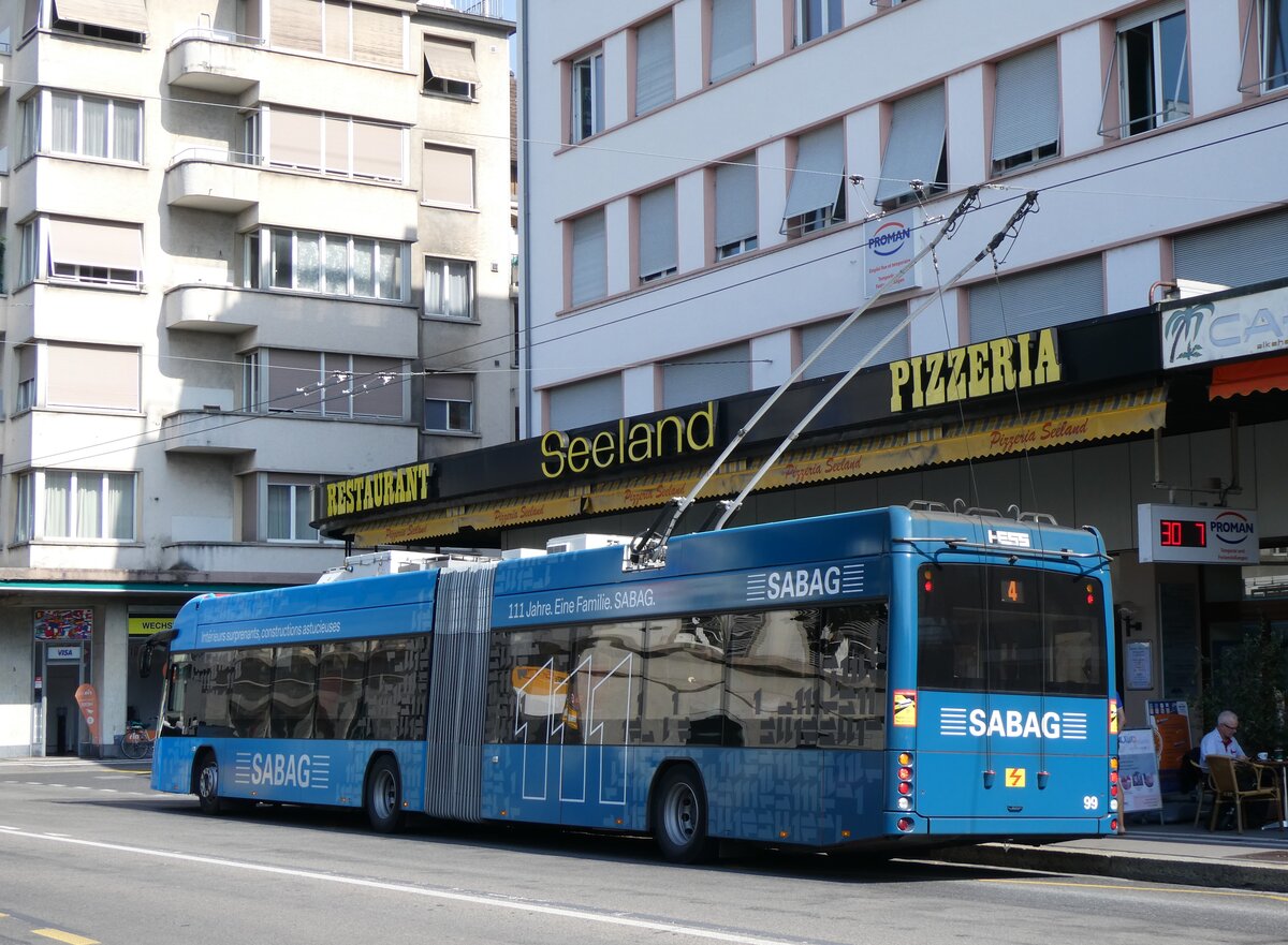 (265'264) - VB Biel - Nr. 99 - Hess/Hess Gelenktrolleybus am 30. Juli 2024 beim Bahnhof Biel