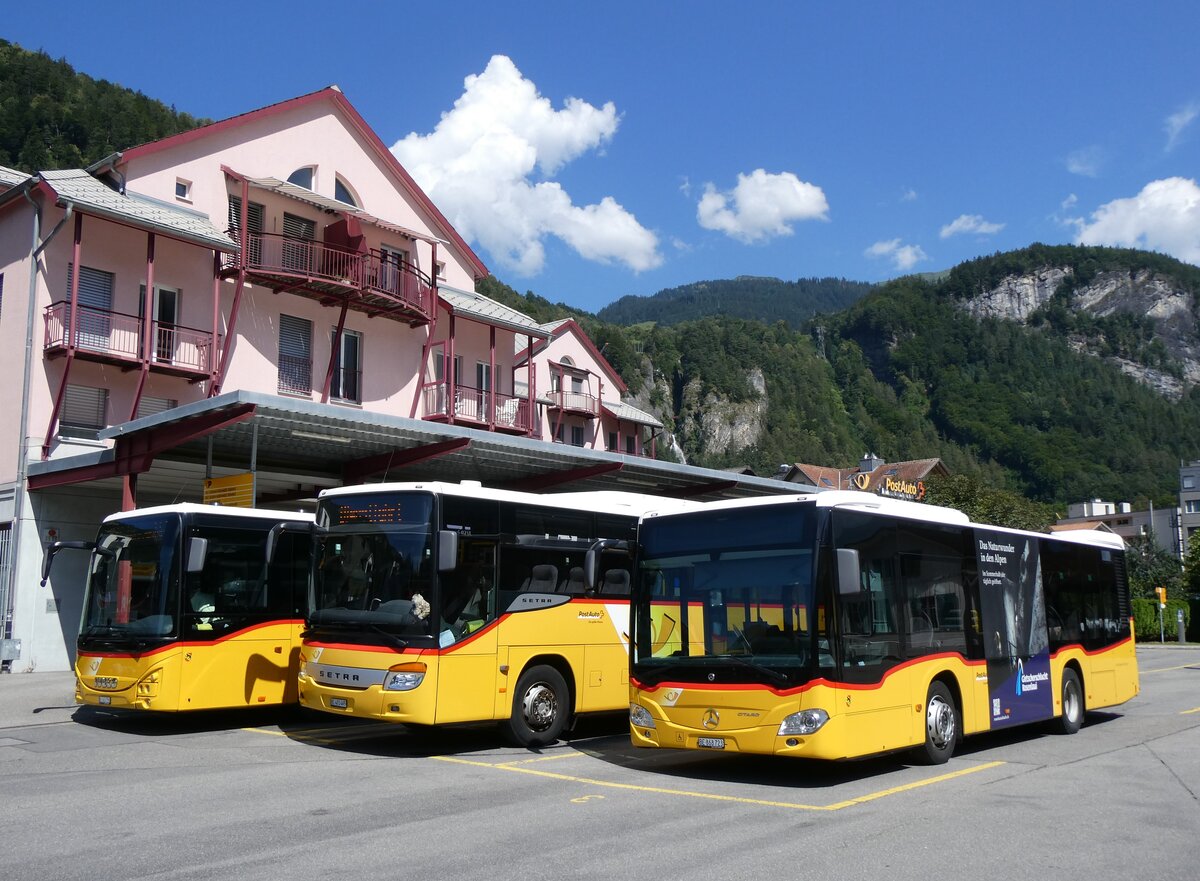 (265'611) - Fl�ck, Brienz - Nr. 23/BE 868'723/PID 11'528 - Mercedes am 13. August 2024 in Meiringen, Postautostation
