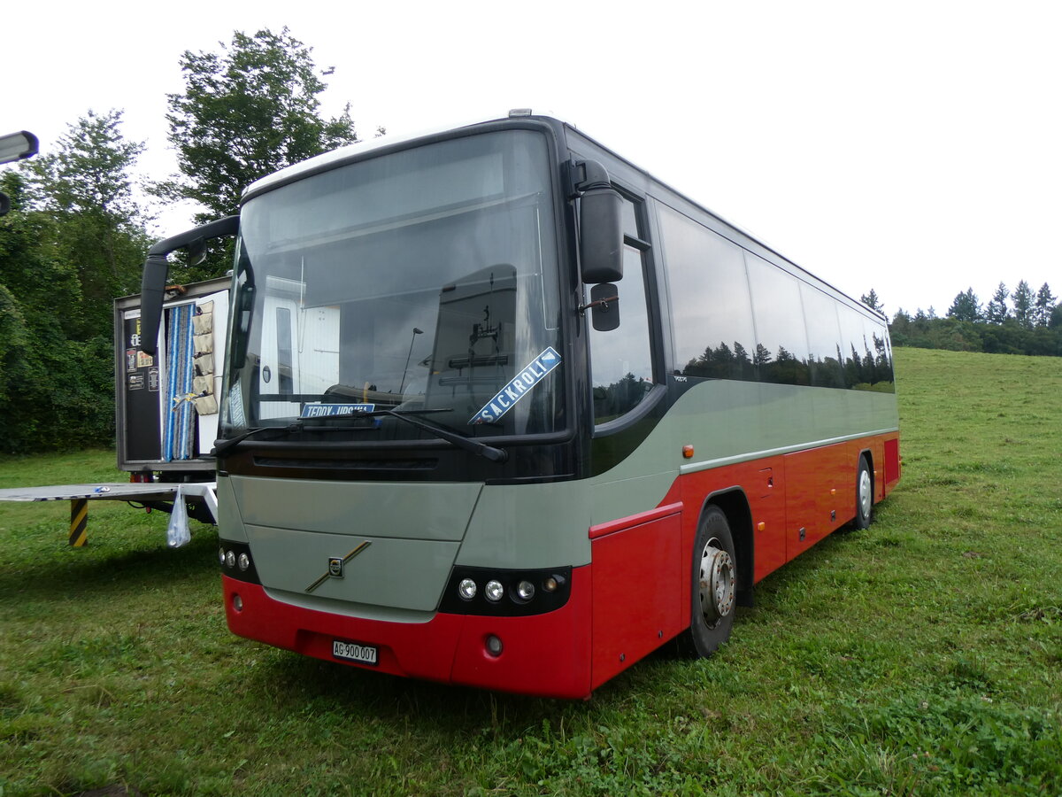 (265'802) - Erni, T�gerig - AG 900'007 - Volvo (Serta, Lumino; ex Lathion, Sion Nr. 4) am 17. August 2024 in Neuhausen, Langriet