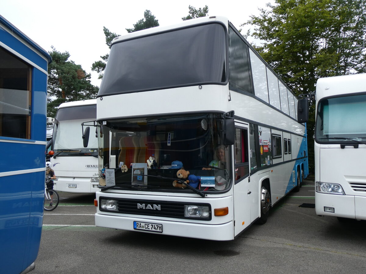 (265'850) - Aus Deutschland: Dreher, Gaggenau - RA-CE 747H - MAN/G�bel am 17. August 2024 in Neuhausen, Langriet